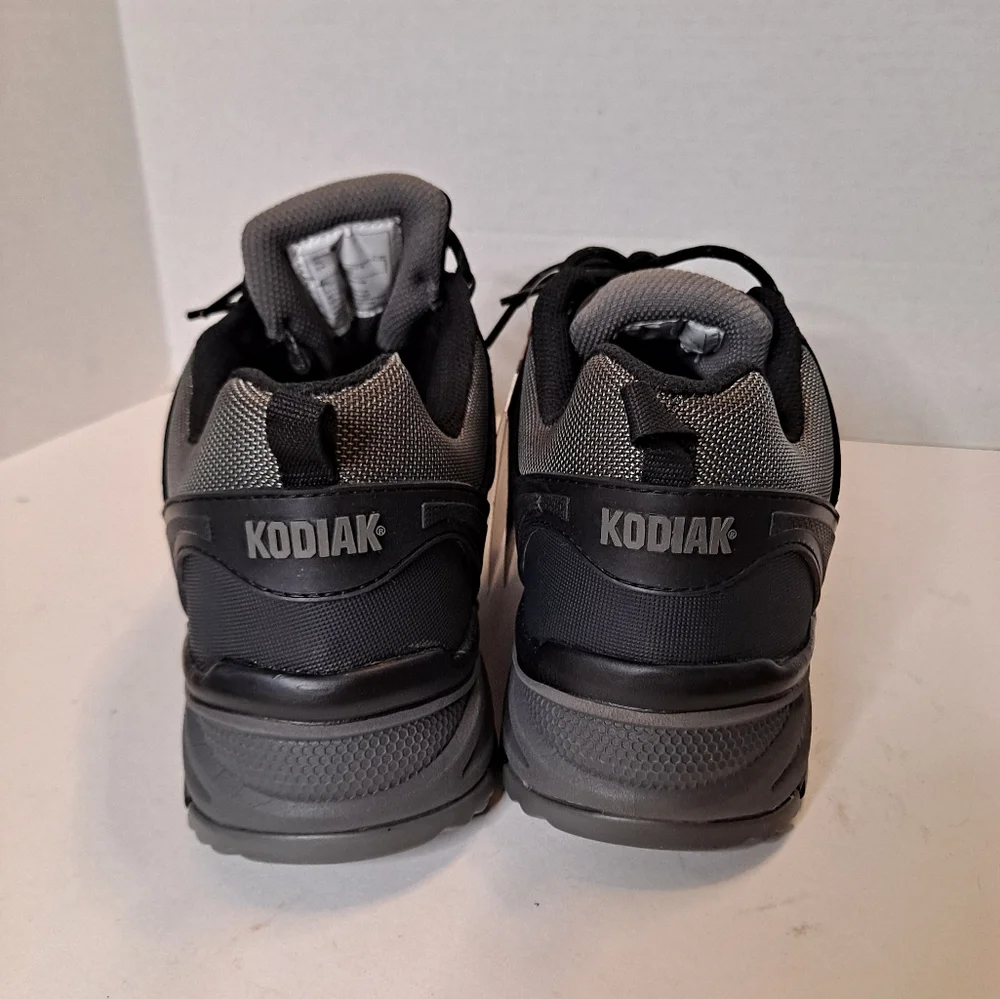 Kodiak Rapid Men's Waterproof Work Boots size 9